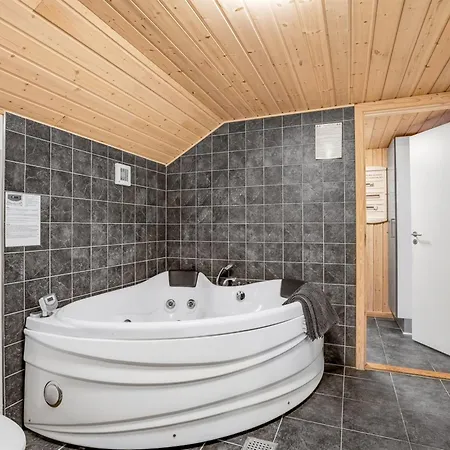 Annielle - 500m From The Sea By Interhome * Rødby