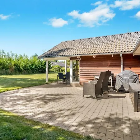 Ferienhaus Annielle - 500m From The Sea By Interhome Rødby